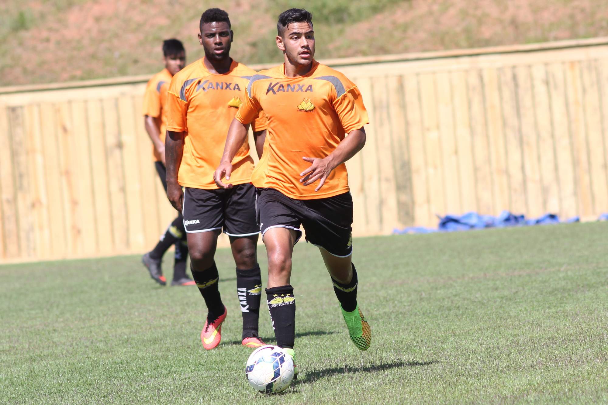 Tigre realiza treinamento coletivo