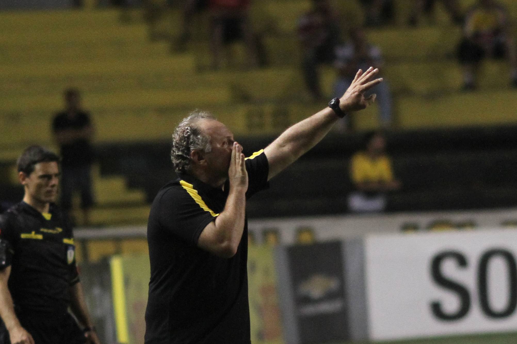 Criciúma perde para o Bahia