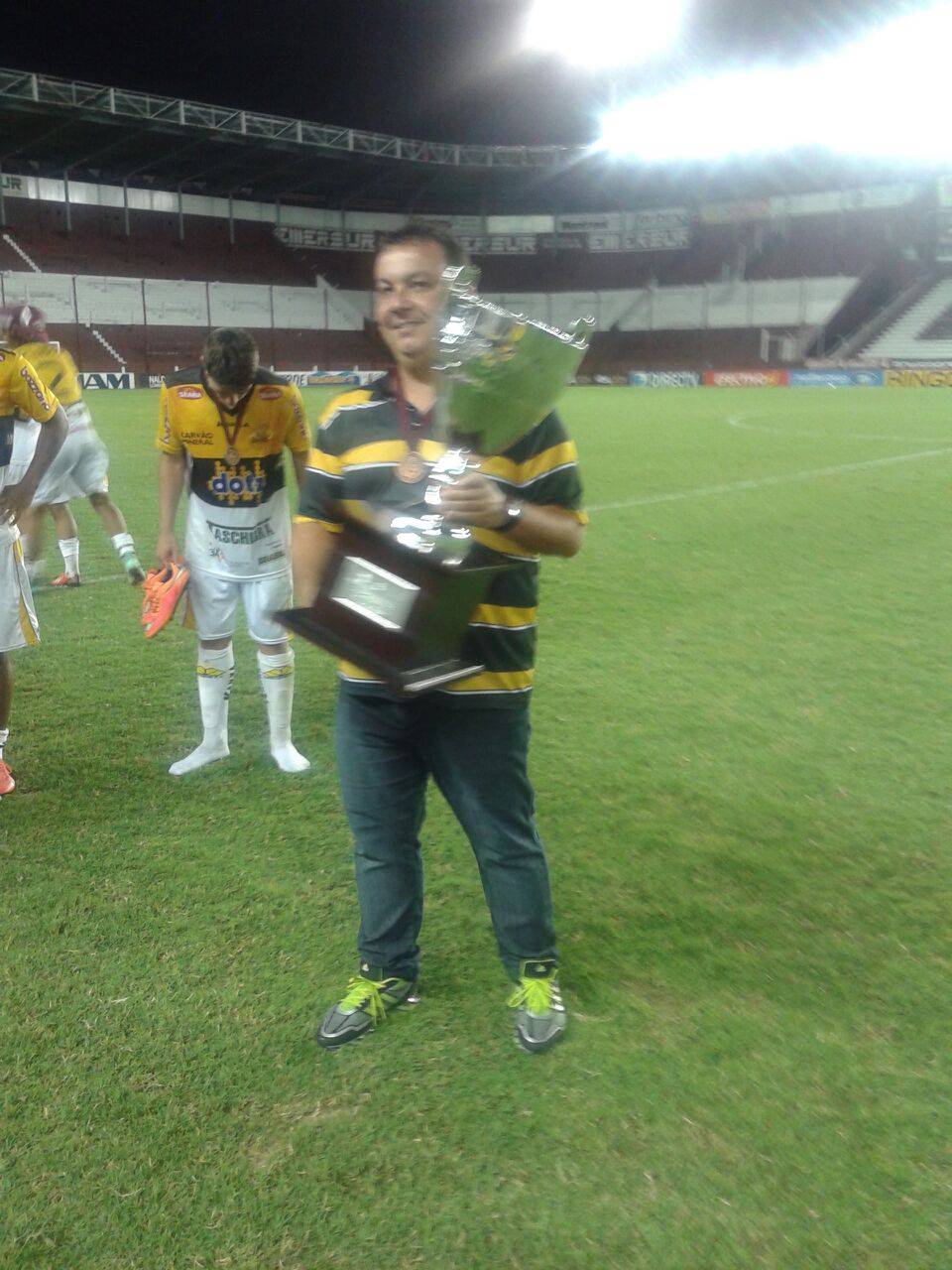 SUB-18 CONQUISTA O TORNEIO INTERNACIONAL