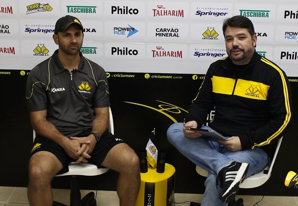 Tabelando recebe o fisiologista do Tigre 