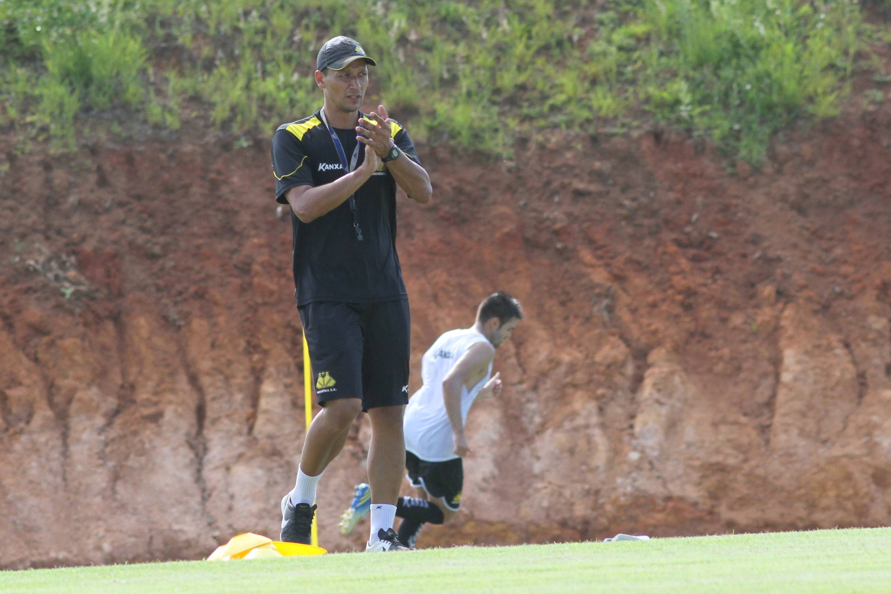 Tigre intensifica atividades físicas e técnicas