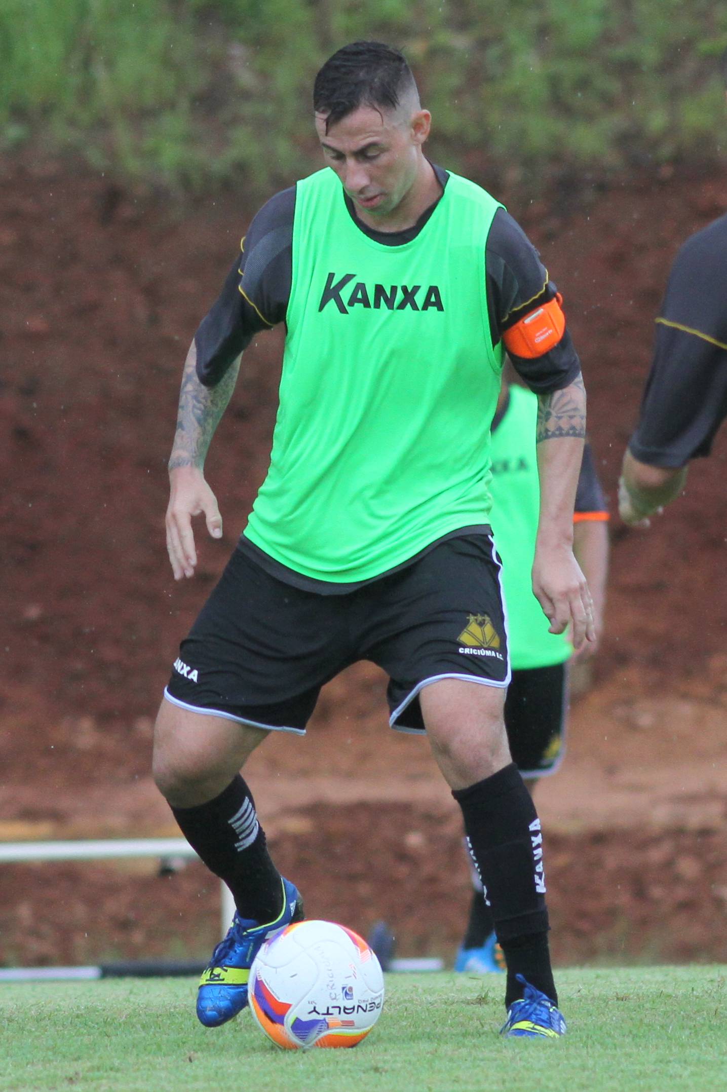 Chuva não diminui ritmo de treinos no Tigre