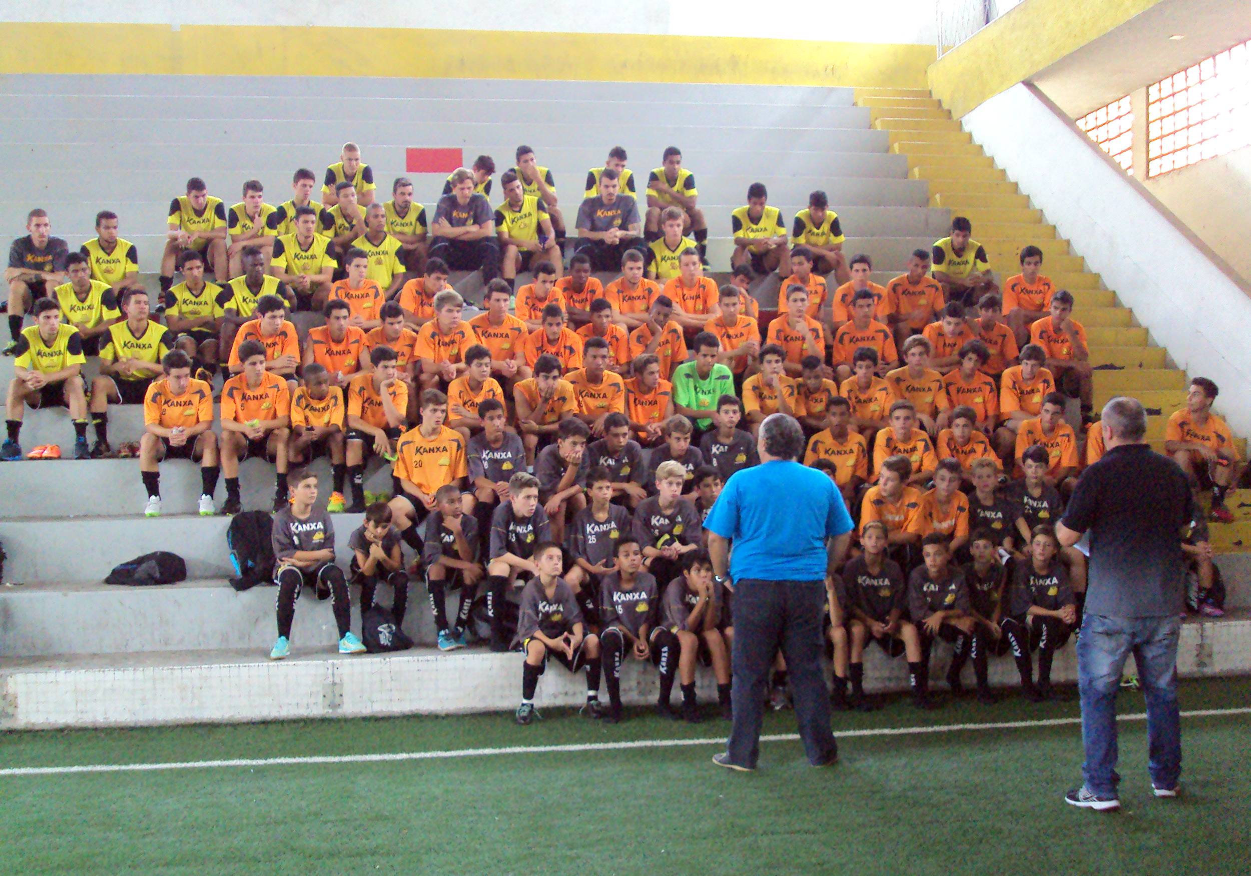 Atletas da base do Criciúma se reapresentam 