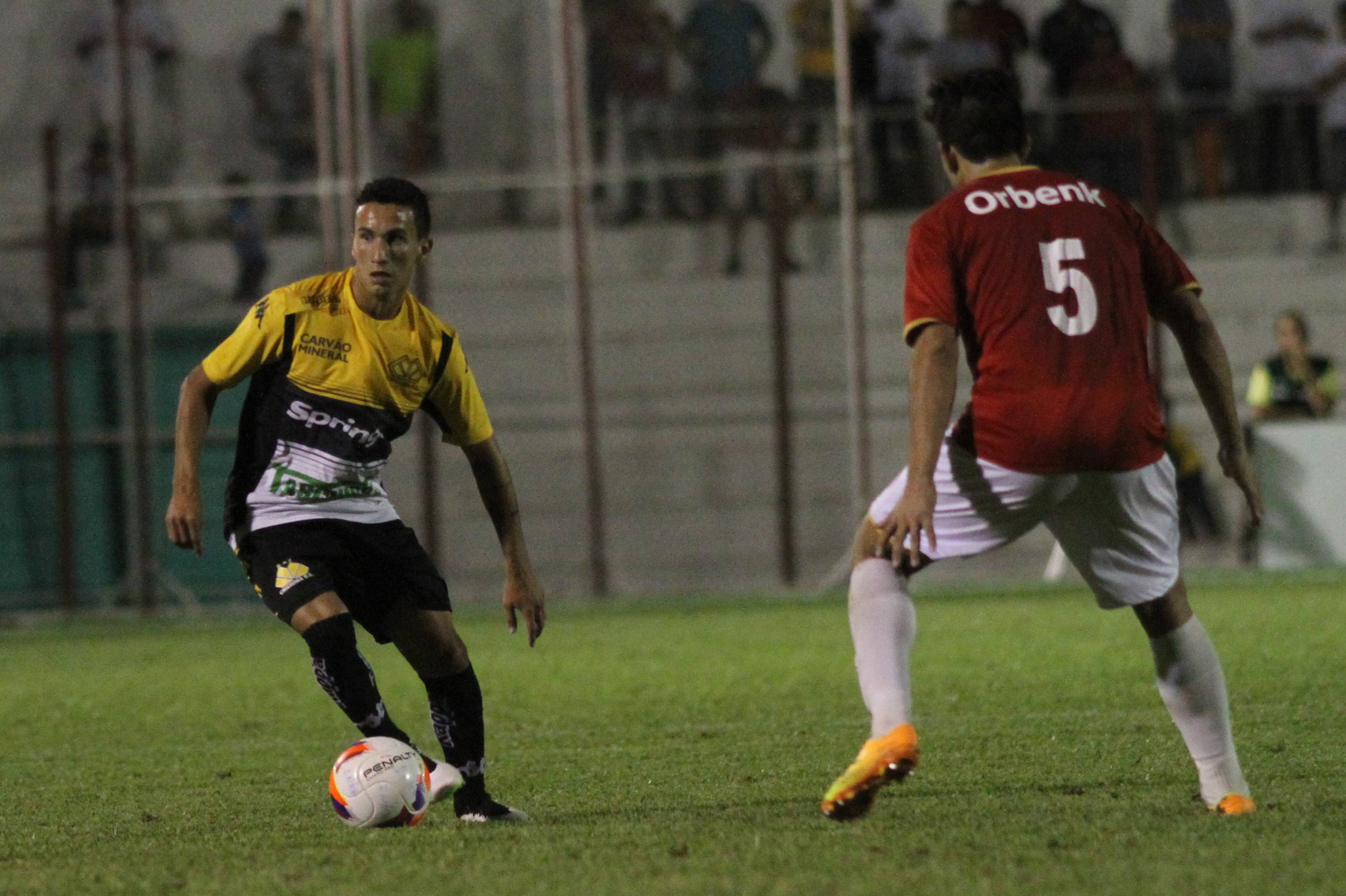 Criciúma perde em Lages