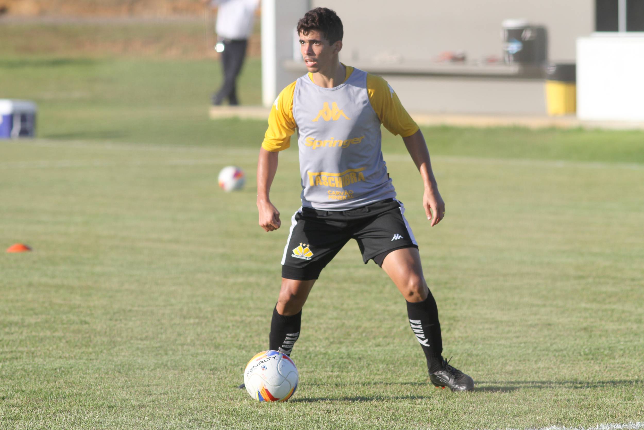 Tigre encara o Figueirense em Florianópolis