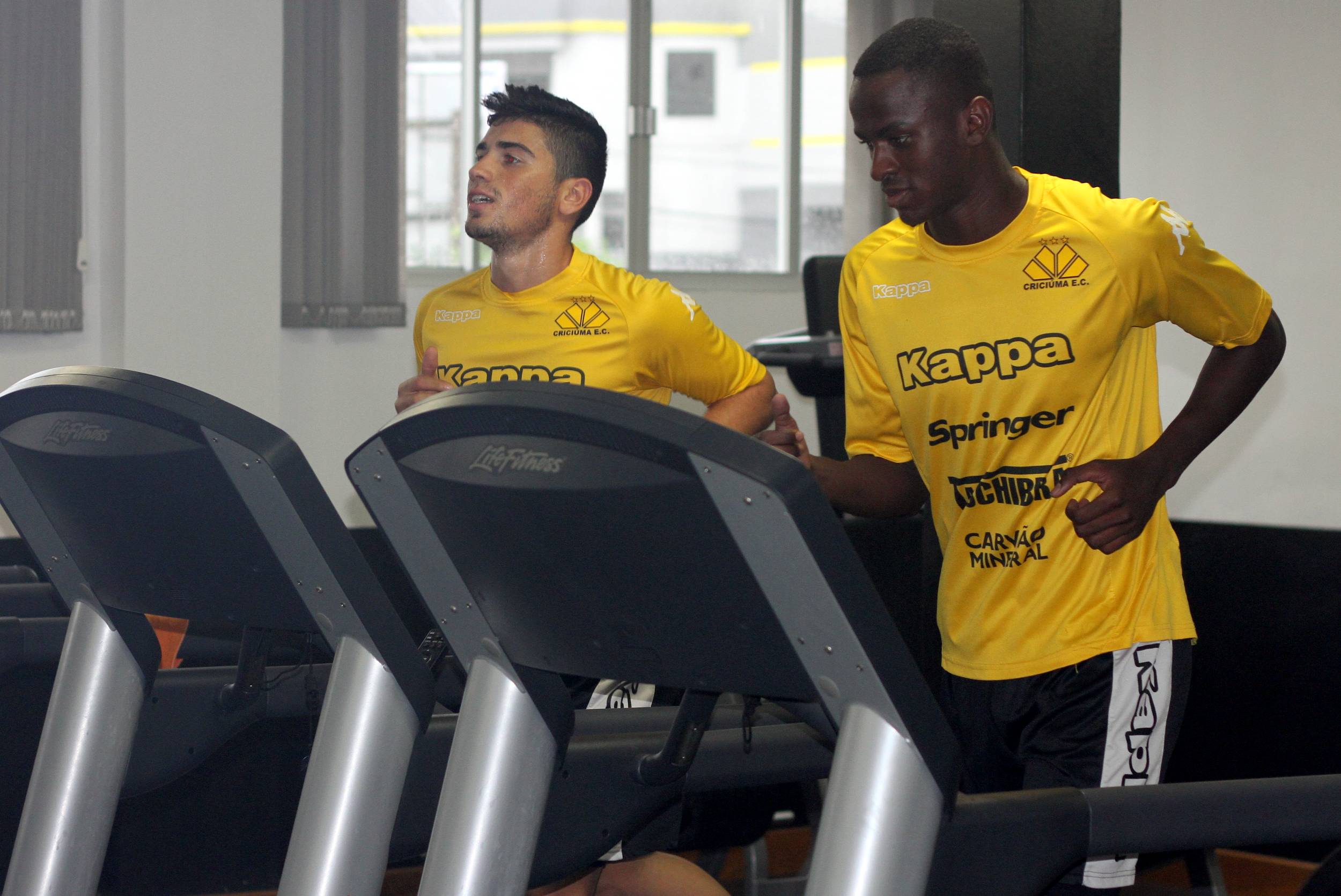 Criciúma se reapresenta e mira jogo de quinta