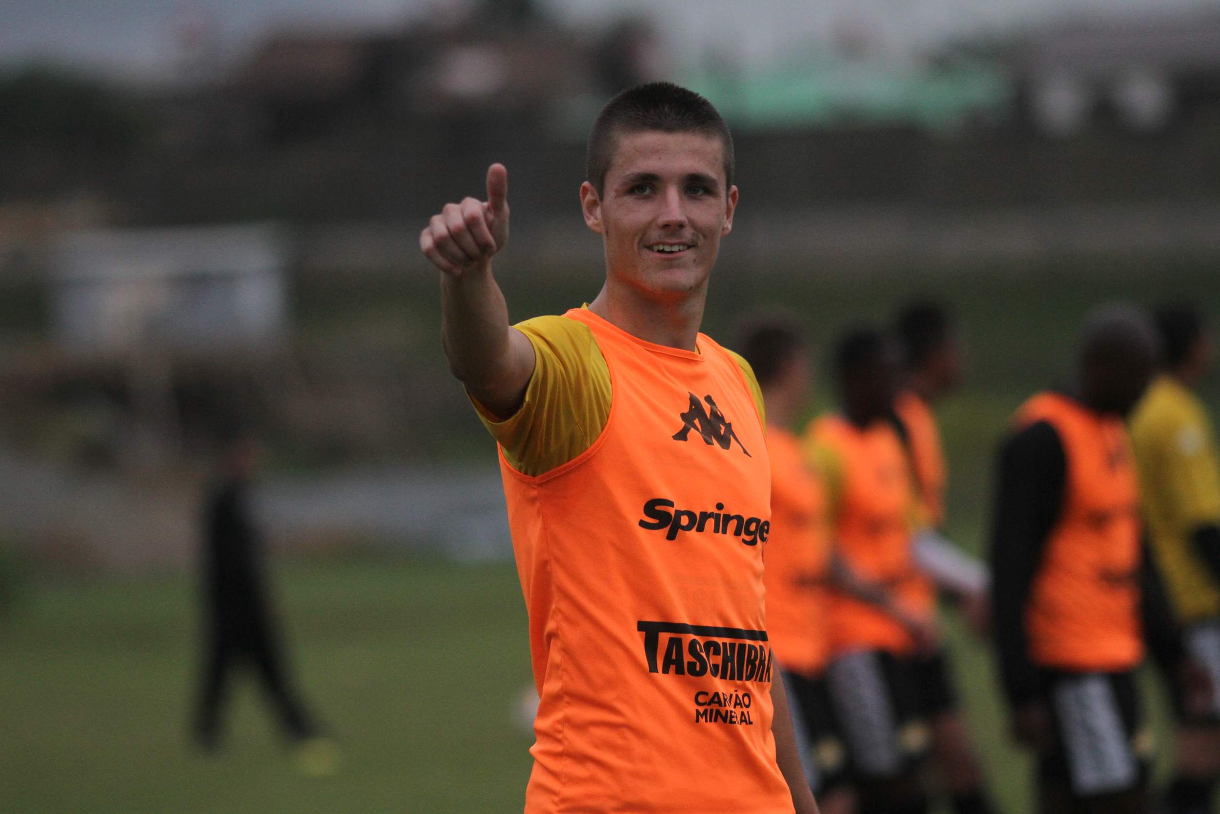 Criciúma treina forte parte técnica e tática