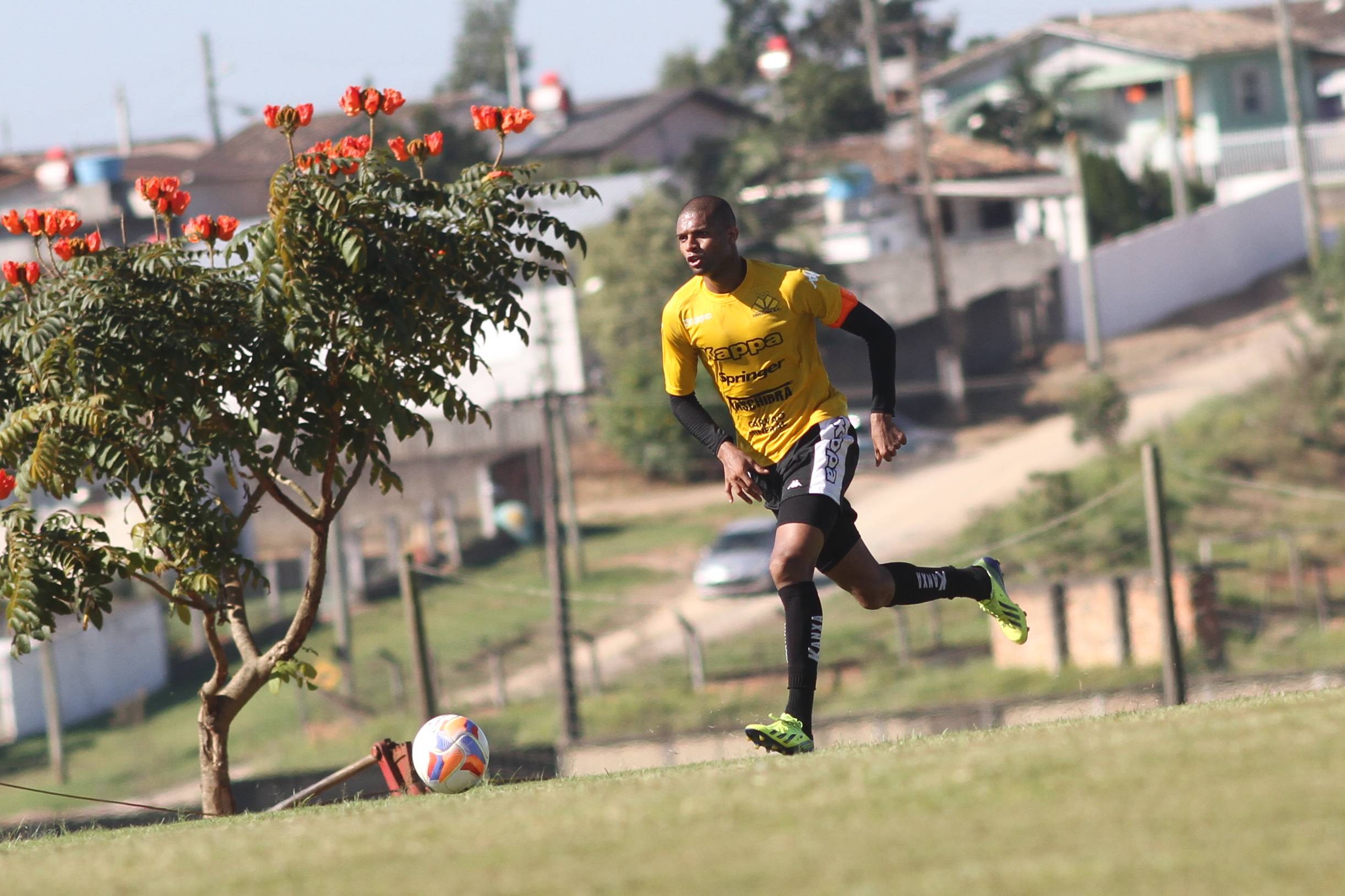 Criciúma goleia em jogo treino