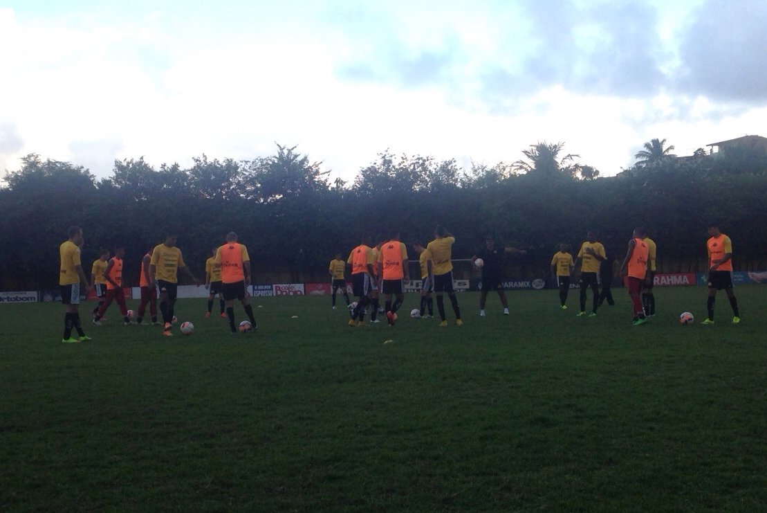 Na Bahia, Tigre enfrenta o Vitória