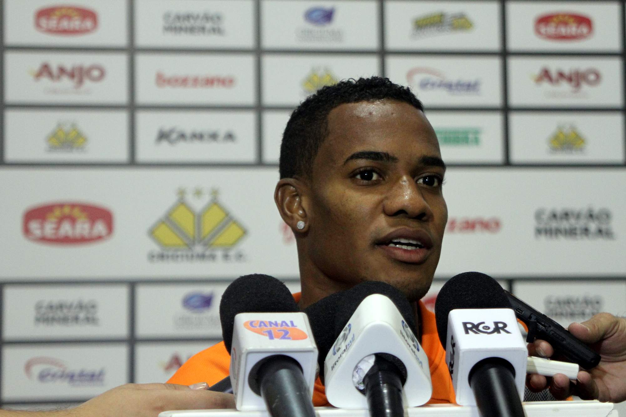 Entrevista coletiva com Lins