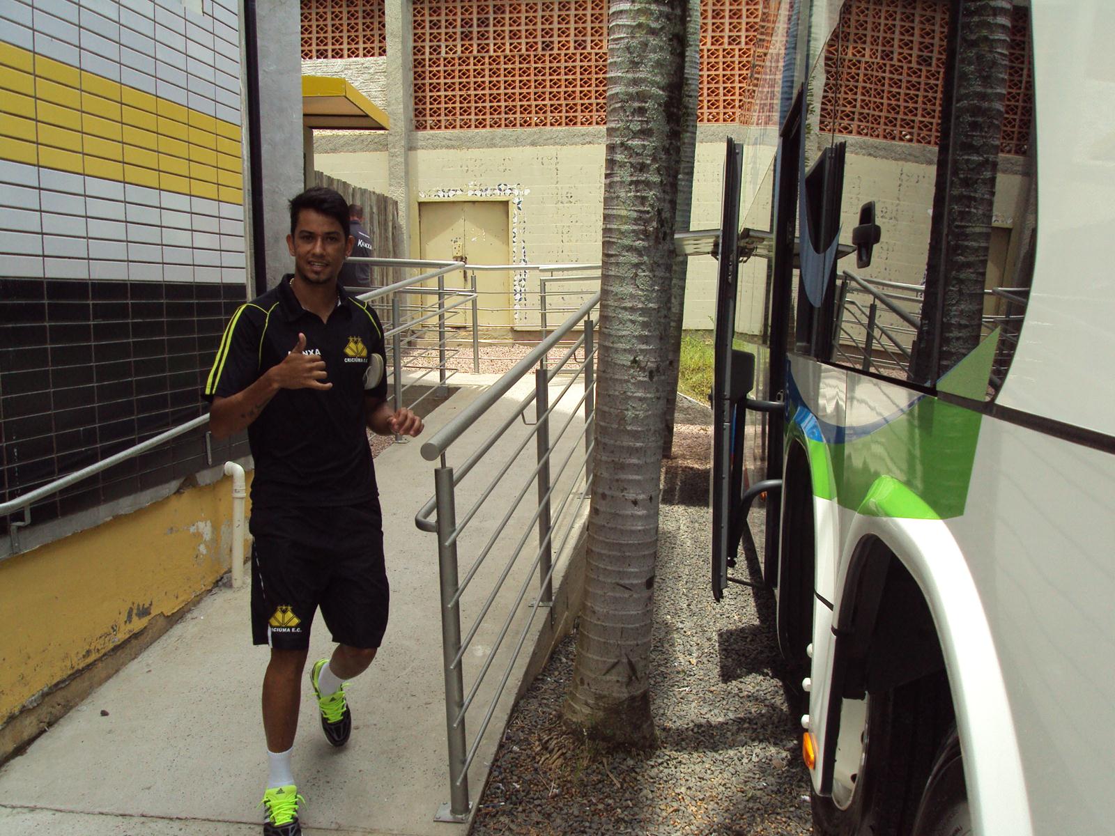 Criciúma embarca para primeiro desafio do ano