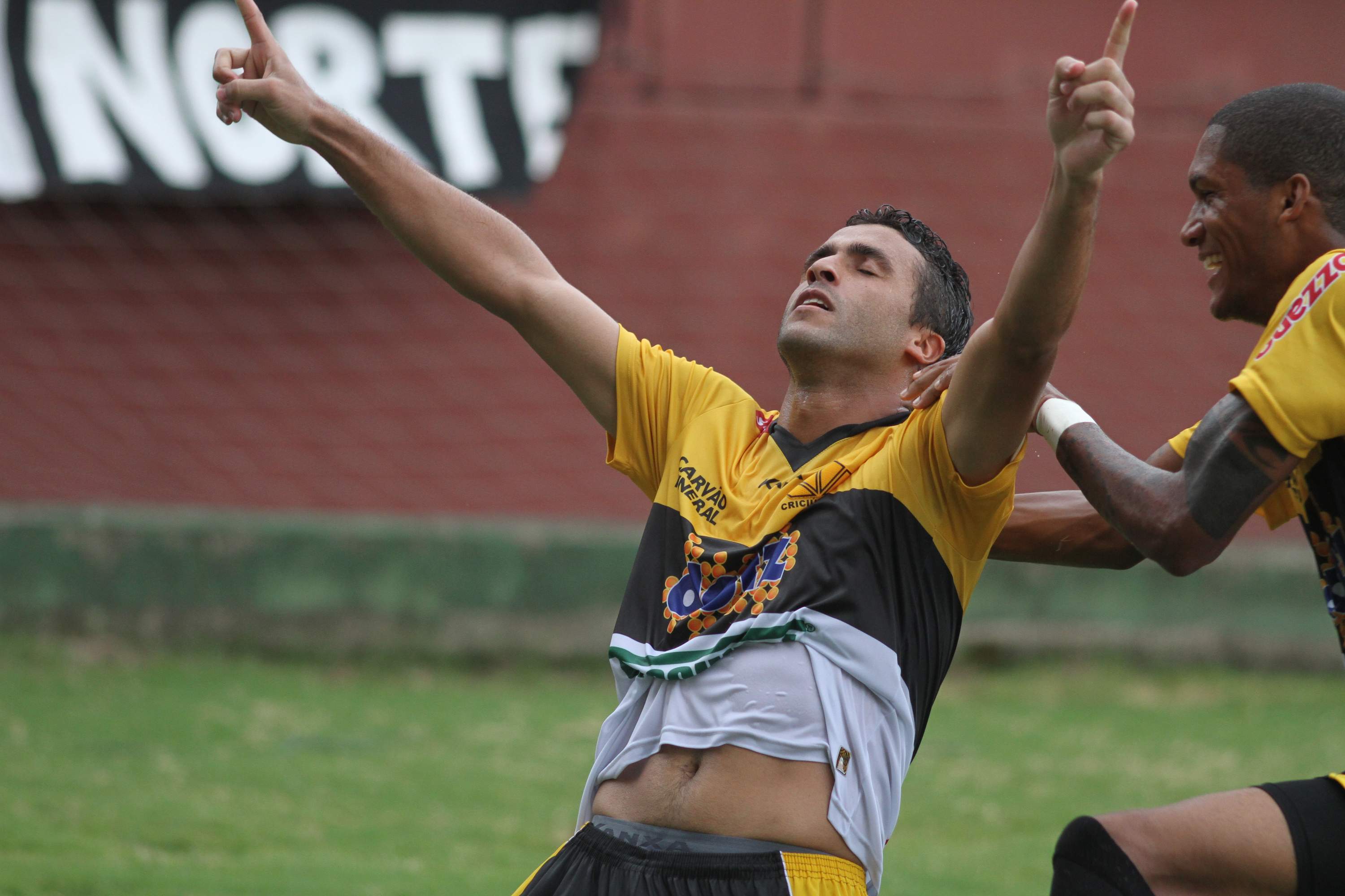 Tigre empata na estreia do Catarinense