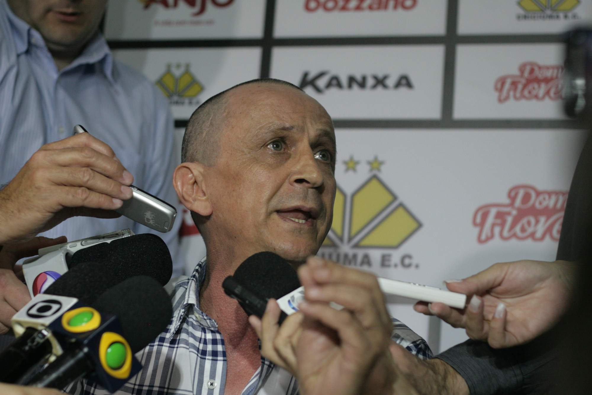 Diretor de futebol acerta saída do Tigre