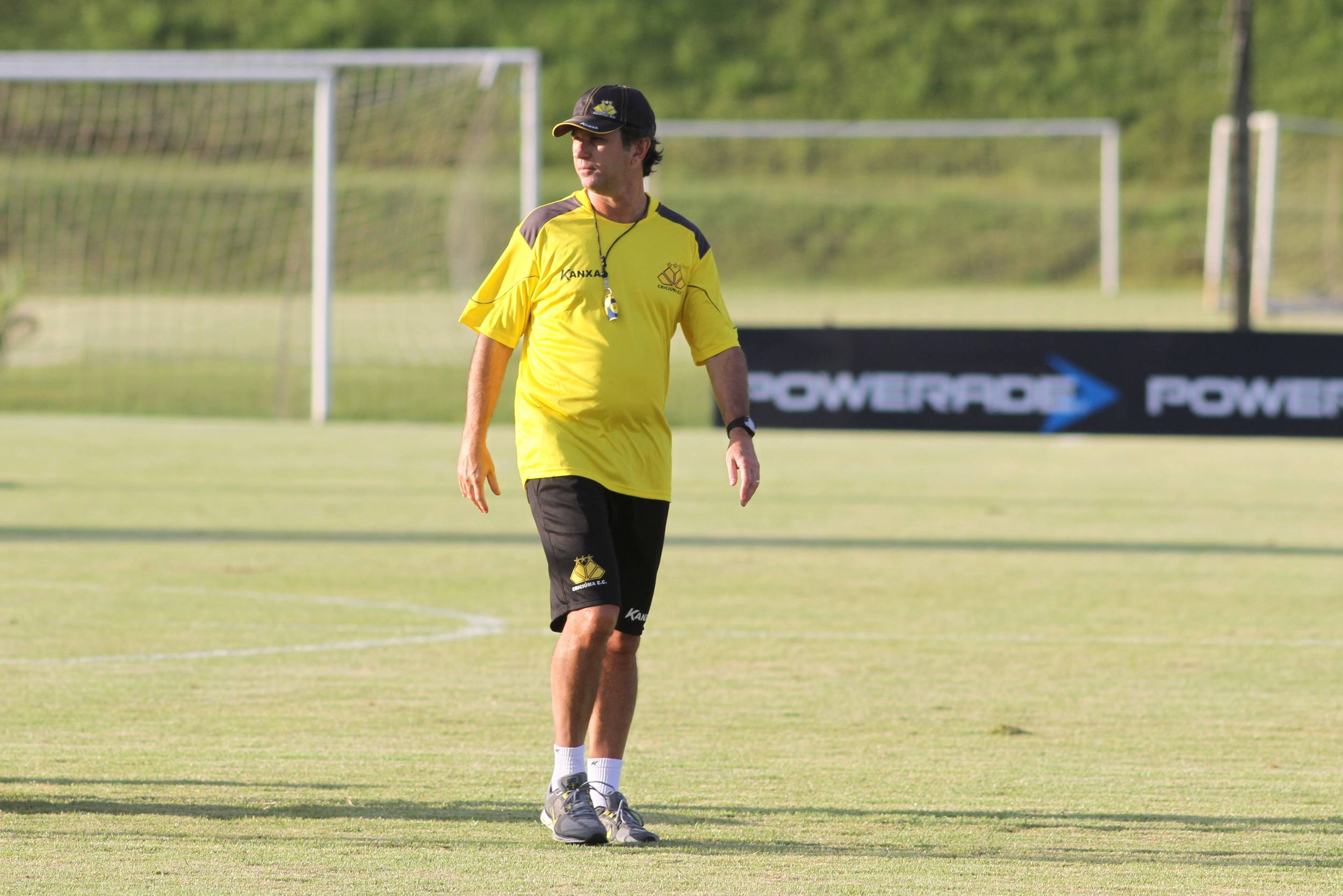 Caio Júnior comanda primeiro treino no Tigre