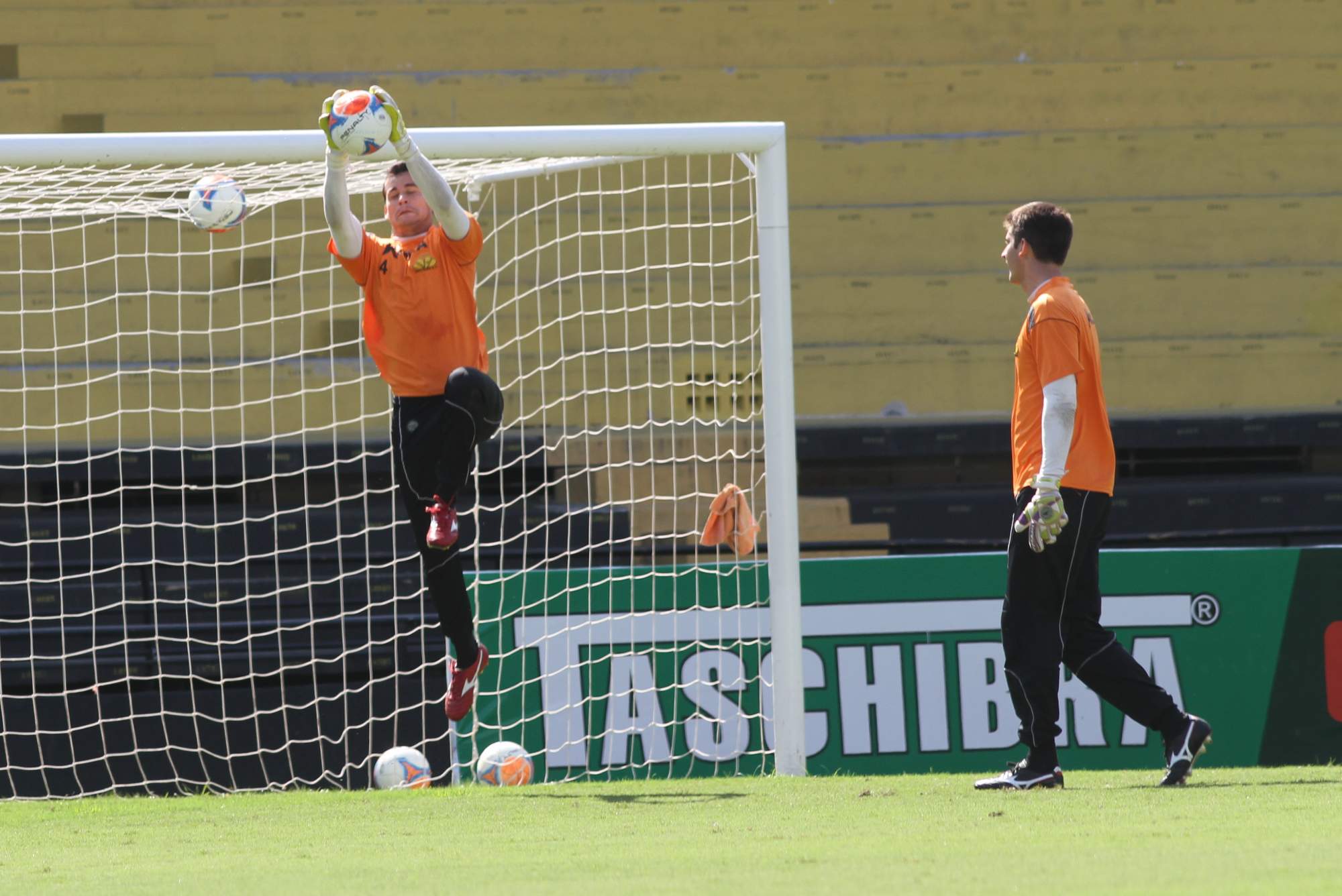 Criciúma treina para viagem a Joinville
