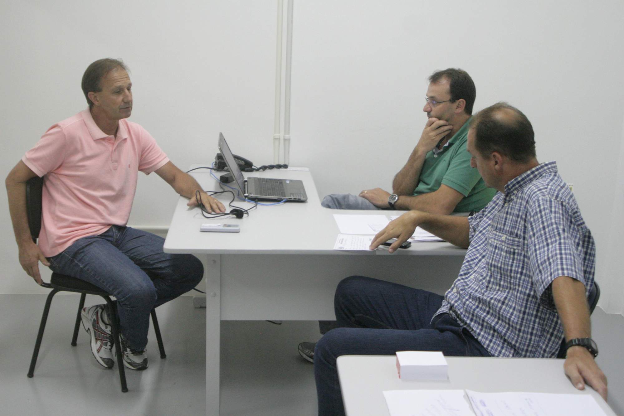 Sarandí assume direção executiva da base